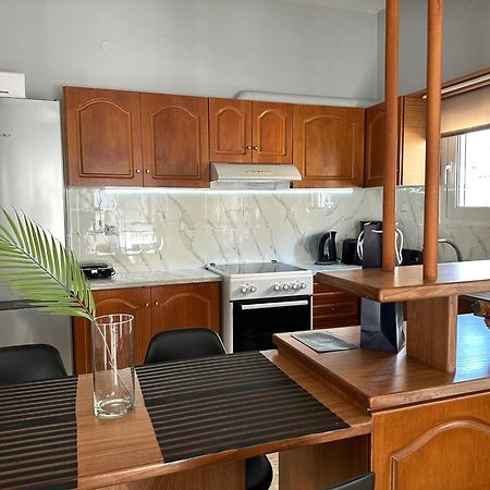 W Pearl Suite Néa Péramos Εξωτερικό φωτογραφία